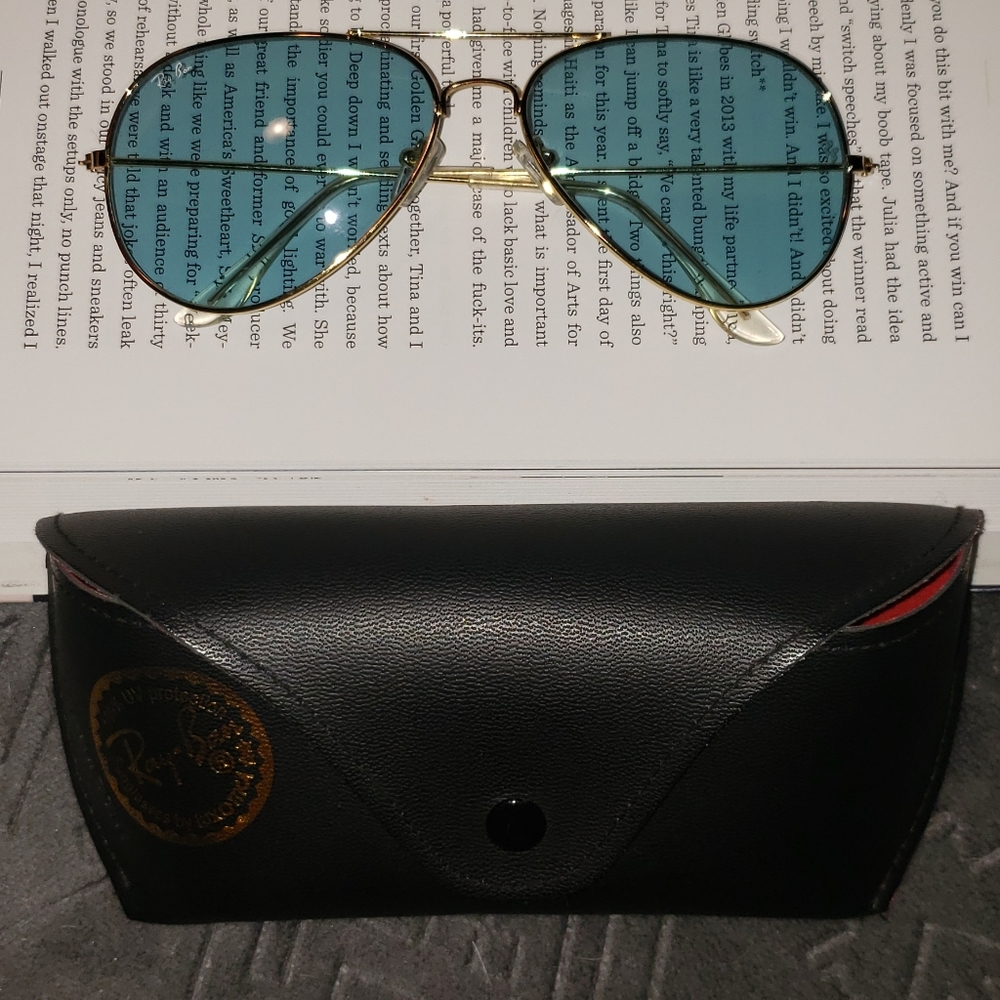 Unisex pilot Ray Ban aviator sunglasses, blue/gold